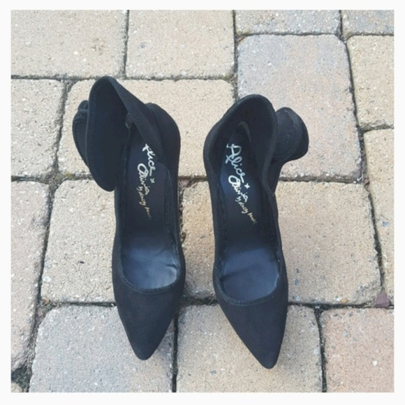 Alice + Olivia Suede and Patent Leather Pumps - Picture 7 of 8